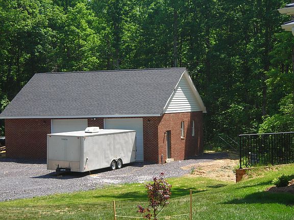 30x40 brick garage (plumbing roughed in)