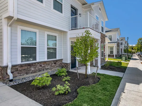 The Willows at Annandale Village, 100 Lechner Cir #Fc728f5e8, Annandale, NJ 08801