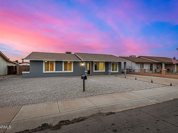 3rd image of 7906 W CATALINA Drive