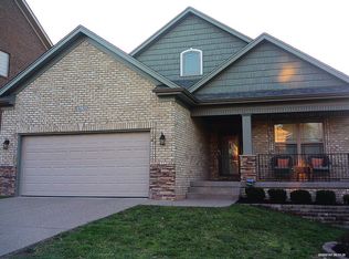 8630 Oaks Way, Louisville, KY 40299