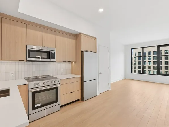 499 President Street image 2 of 28