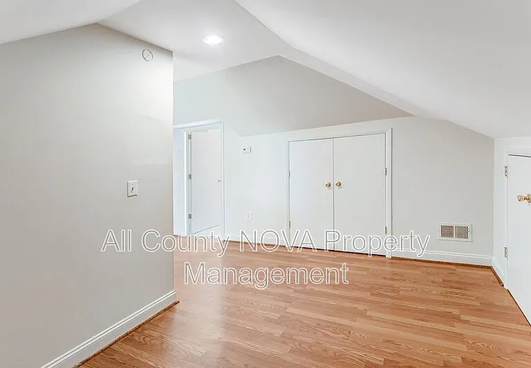 8753 Signal Hill Rd #3 — Photo 19