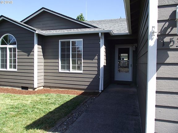 3rd image of 15306 NE 88th St