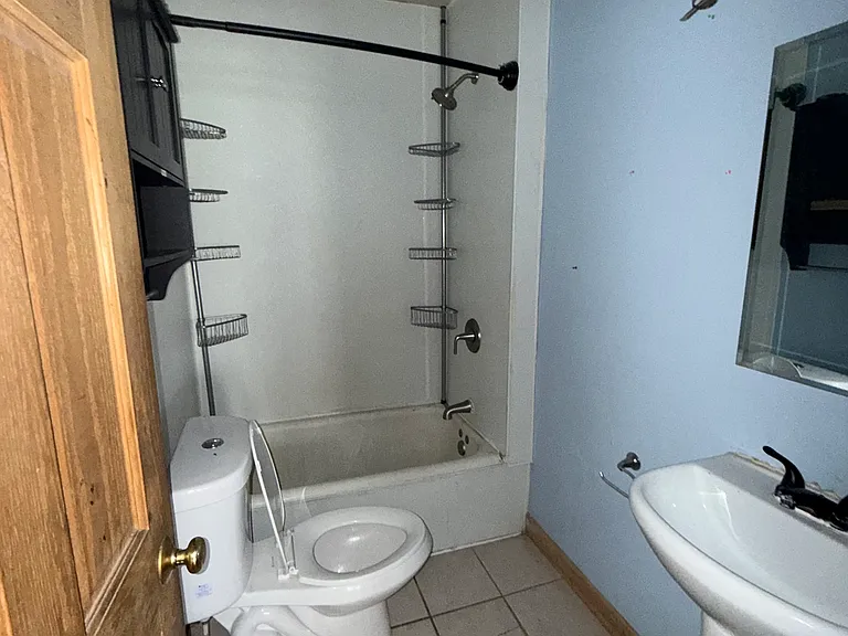 3918 Trumbull Ave — Photo 17