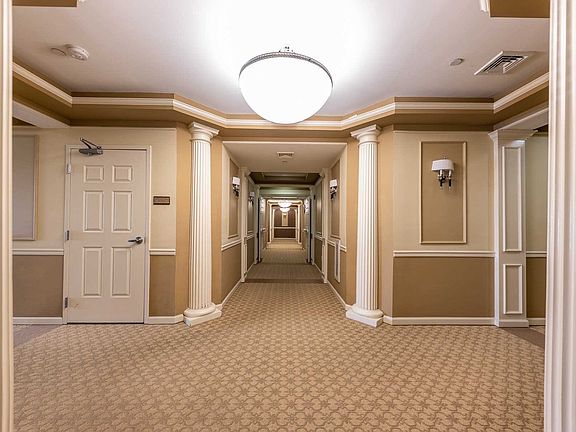 5th image of 77 Maple Ave APT 206