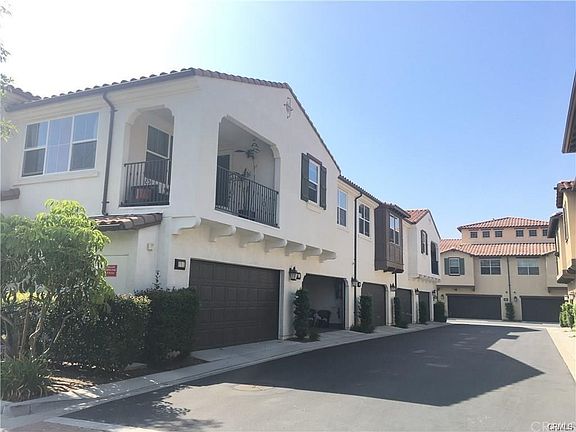 2nd image of 870 E Mountain Way
