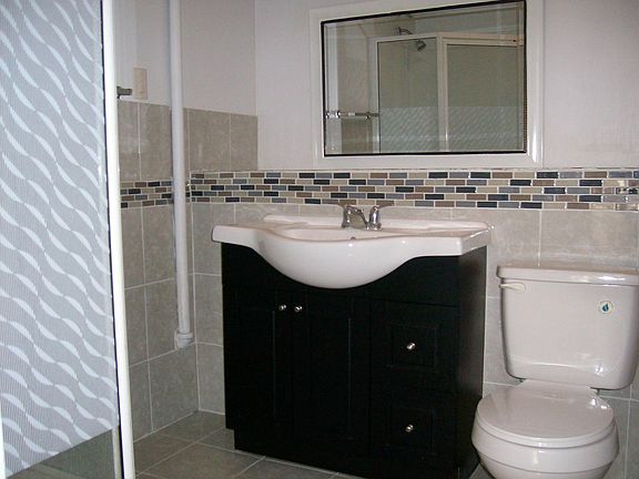 4th image of 105 Plymouth St NW #2