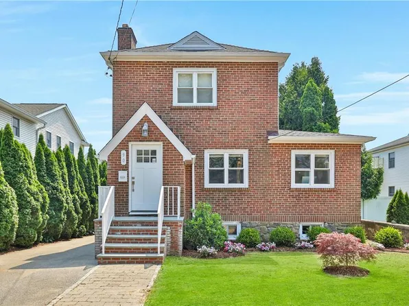 90 Oak Street, Harrison, NY 10528