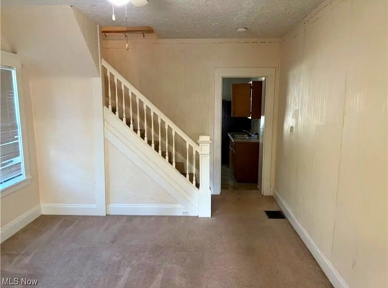2 bed, 1100 sqft, $950 — Photo 3