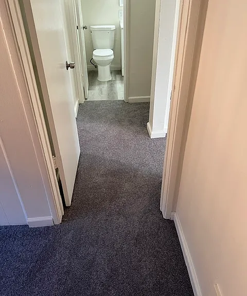 El Camino Apartments — Photo 32