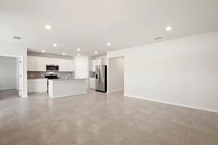 3 bed, 1662 sqft, $1,850 — Photo 2