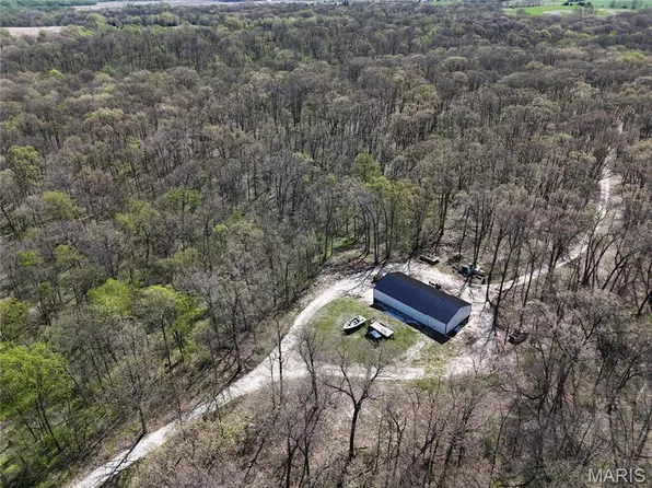 1194 Shelby #185, Philadelphia, MO 63463