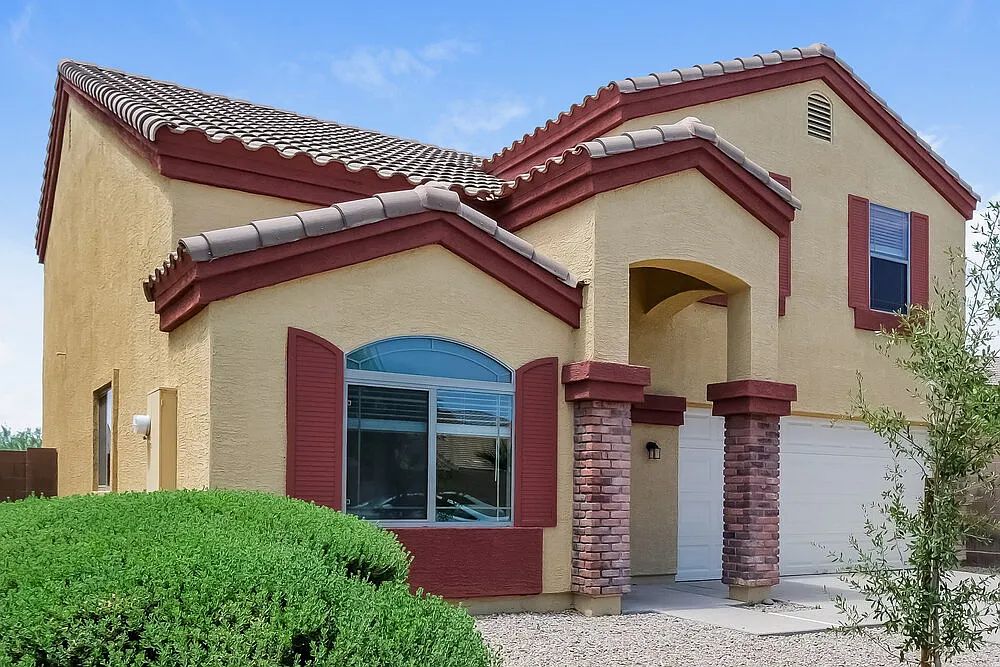 4 bed, 2.5 bath, 2145 sqft, $2,065 — Photo 4