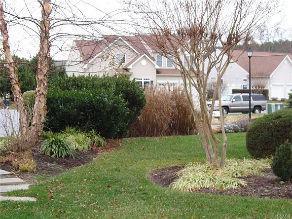 2nd image of 414 Seagull Dr