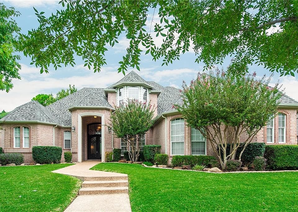 1st image of 1102 Calais Dr