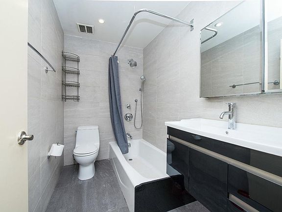 4th image of 229 E 29th St APT 4F