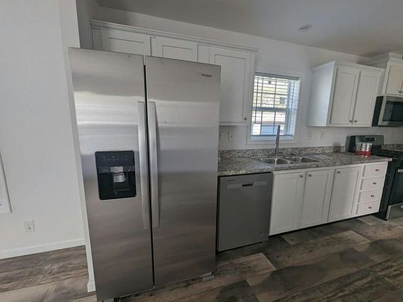 2nd image of 212 Spruce Ln #89