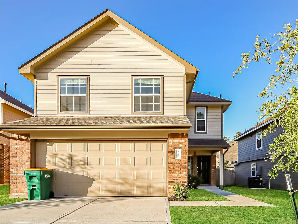 2751 Madison Ct