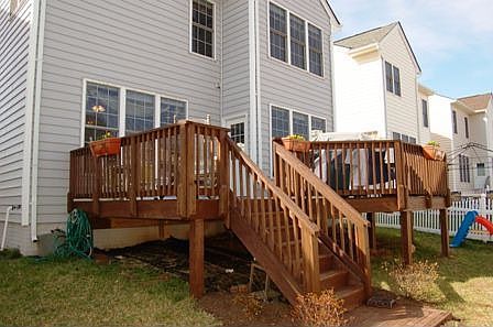DECK TO REAR 