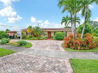 10520 SW 46th Ter, Miami, FL 33165