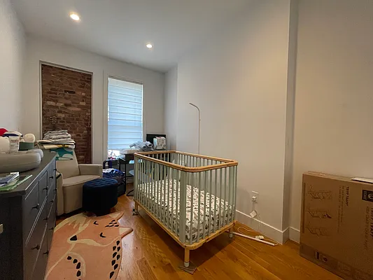 Rented by Oxford Property Group | media 7