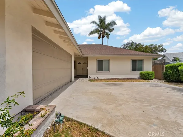 8938 Gothic Ave, North Hills, CA 91343