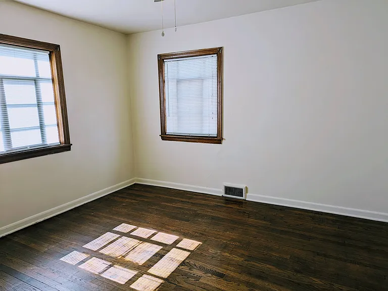 801 Lathrop St — Photo 6