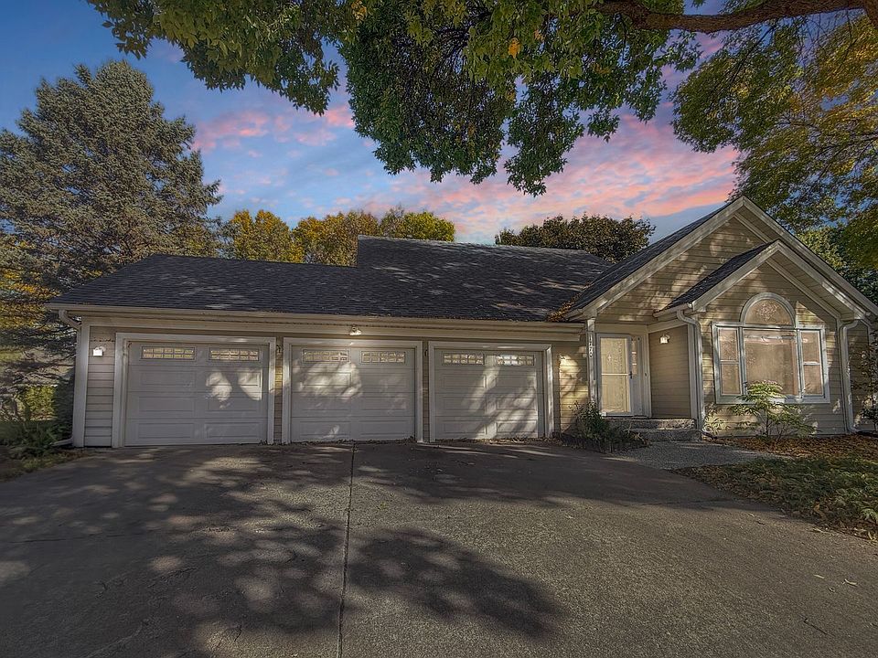 1st image of 1770 Pheasant Cir