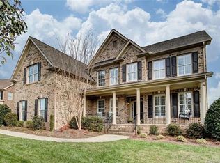 2027 Weddington Lake Dr, Matthews, NC 28104