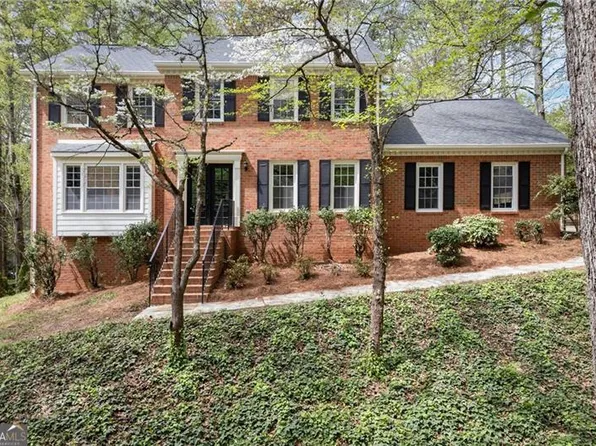 2115 Hawthorne Point, Marietta, GA 30062