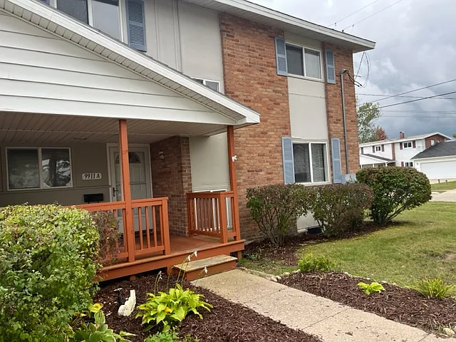 3 bed, 2.5 bath, 1444 sqft, $1,200 — Photo 3