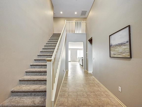 3rd image of 4753 Palmilla Dr