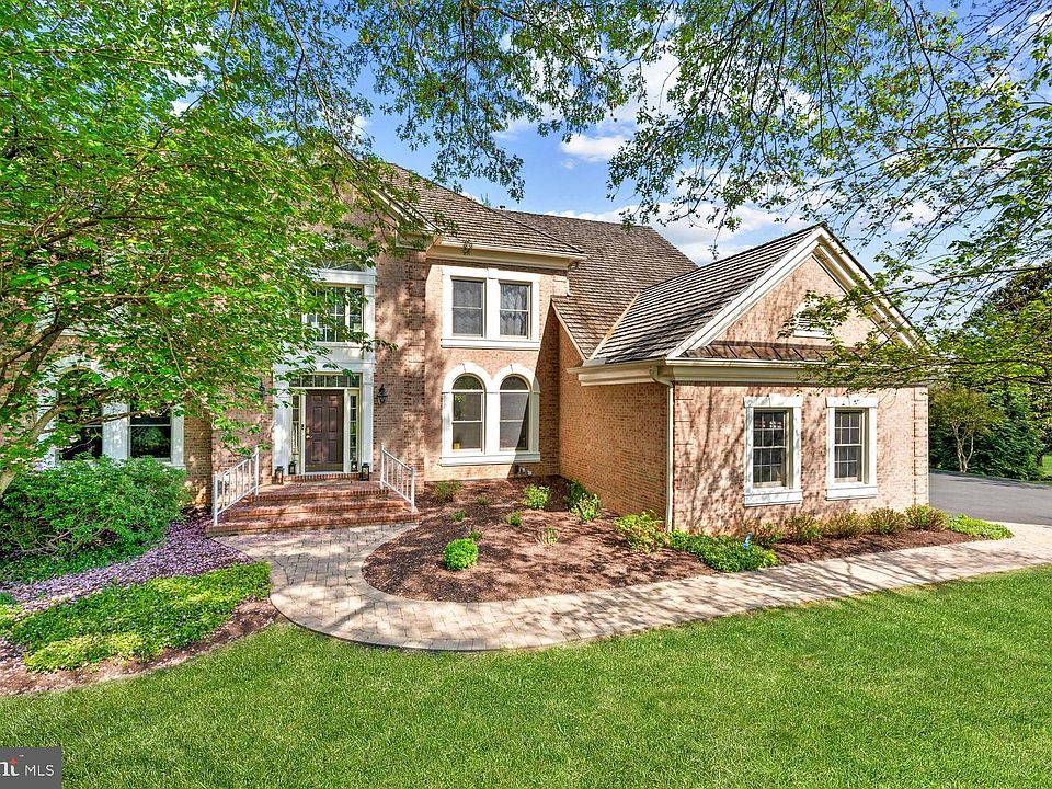 10728 Hunters Pl, Vienna, VA 22181 Zillow