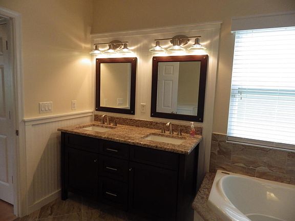 5th image of 5750 NW Eskimo Cir