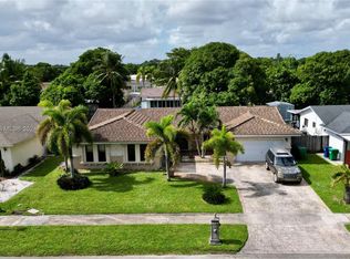 19320 NW 18th Ct, Miami Gardens, FL 33056
