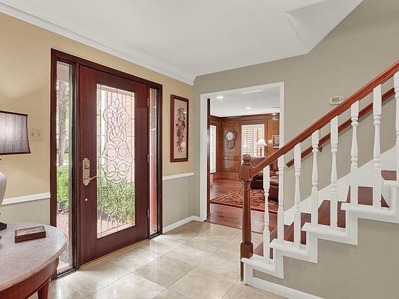4th image of 12106 Moorcreek Dr