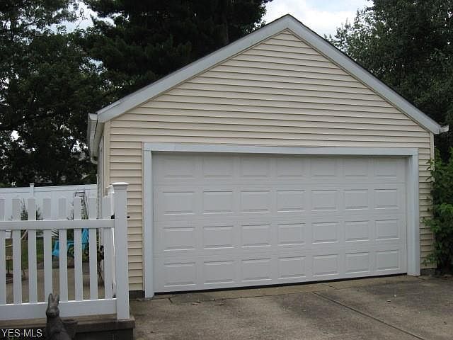 2nd image of 167 Valleyview Ave NW
