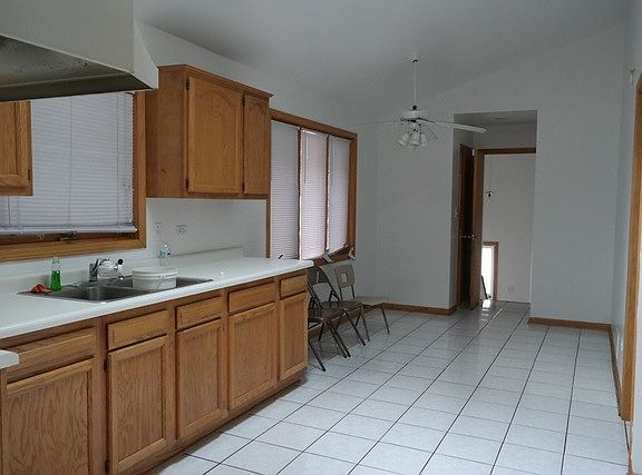 2nd image of 3506 S Washtenaw Ave