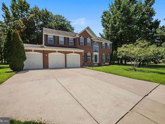 2nd image of 1901 Willow Switch Ln