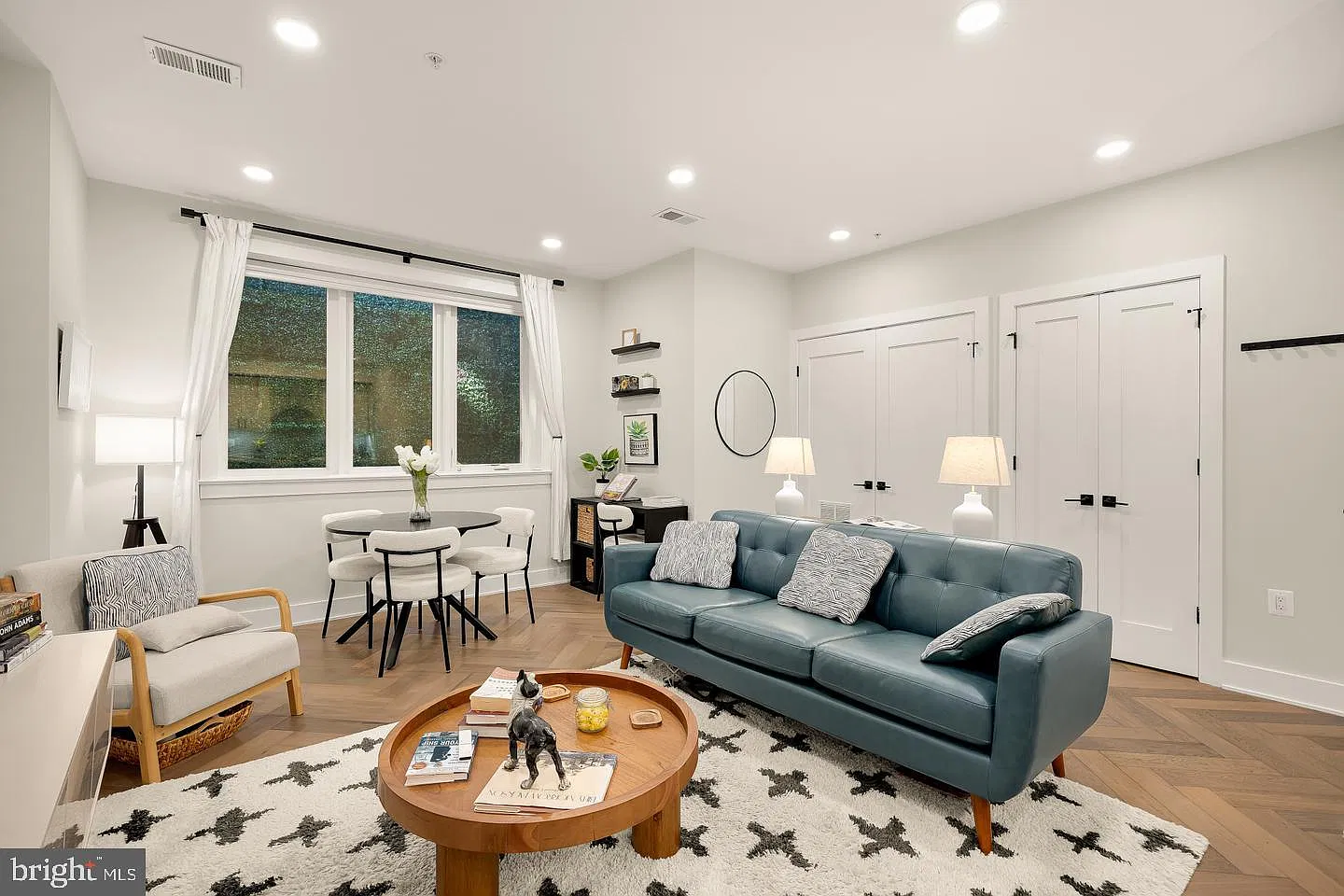 1 bed, 1.0 bath, 724 sqft, $2,500 — Photo 4