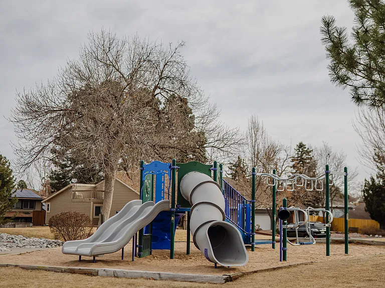 12572 E Bates Cir — Photo 30