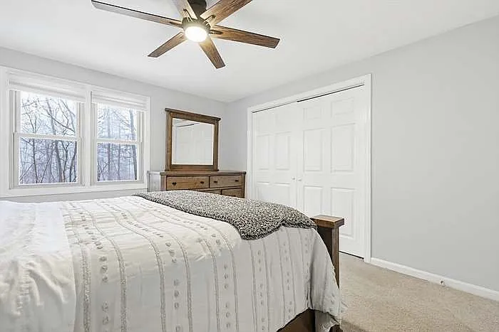 33 Santoro Rd — Photo 8