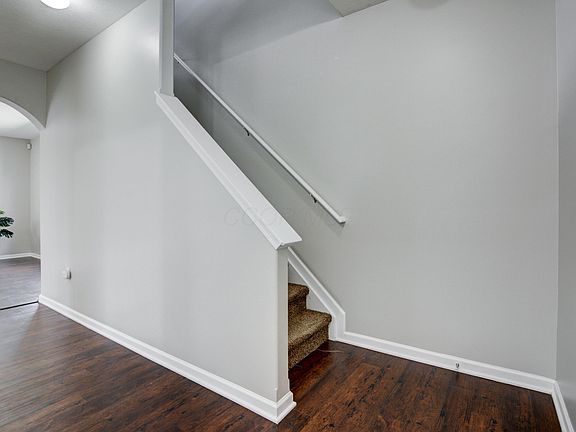 4th image of 112 Purple Leaf Ln