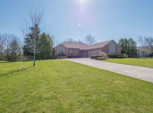 7133 Pine Lake Rd, Fort Wayne, IN 46814