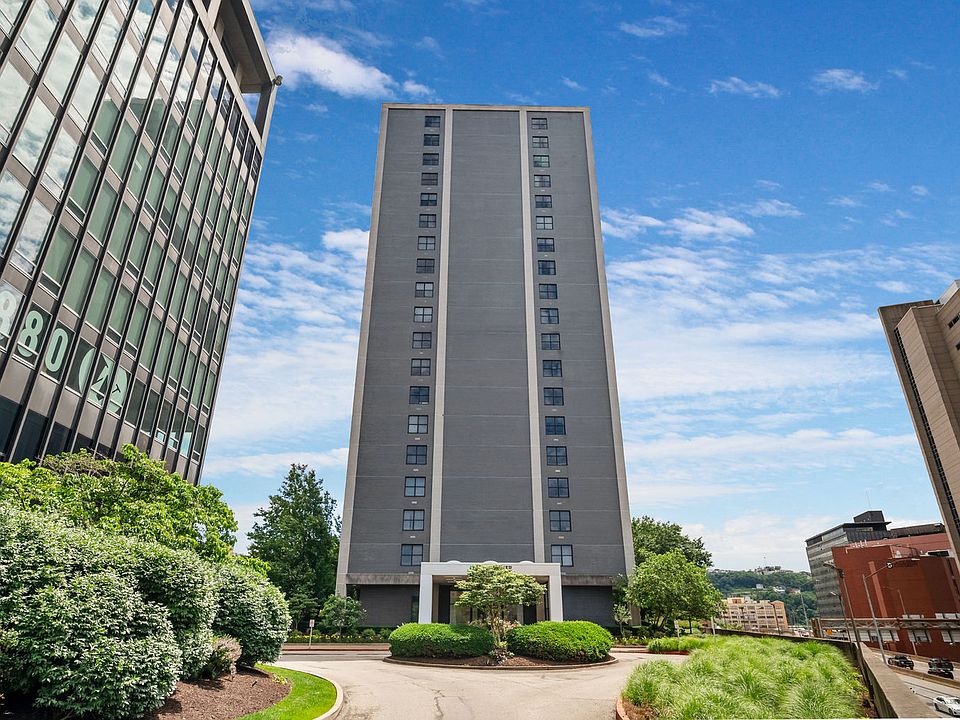 1st image of 112 Washington Pl APT 7B