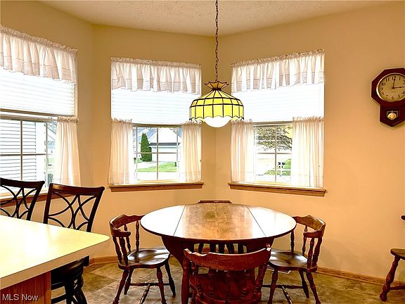 5th image of 10224 Crystal Springs Dr