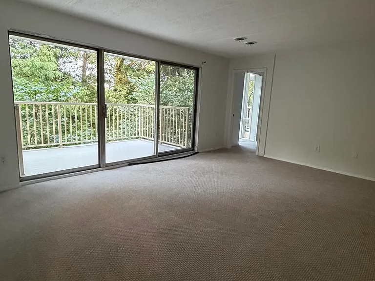 2616 Fort Farnsworth Rd #2C — Photo 5
