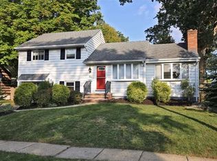 2 Heathcote Ave, Edison, NJ 08817
