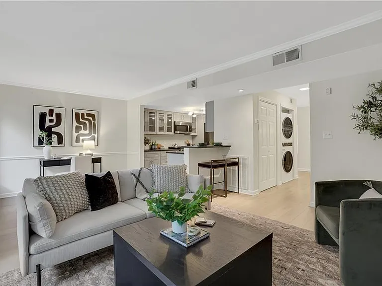 9 Ivy Gates NE — Photo 3