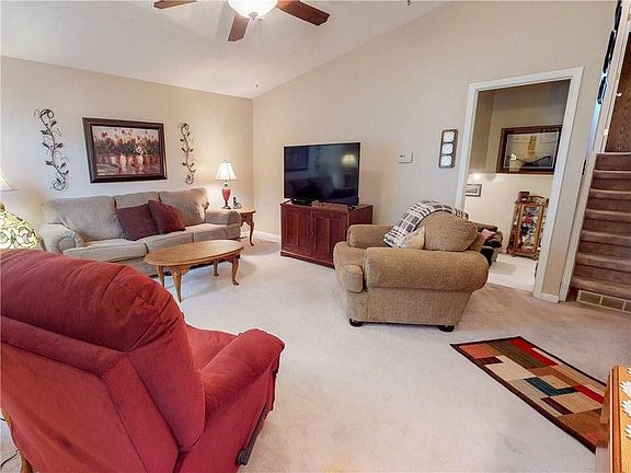 3rd image of 5849 Timber Lake Blvd